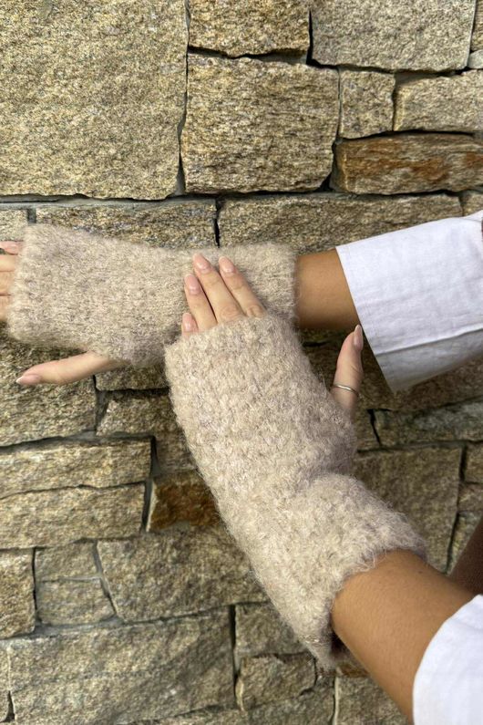 Boucle Fingerless Gloves Oatmeal Melange